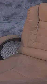 Snapshot of Ozzy_boy86 chatting on 10/08/25, 01:12 Ozzy boy86 online show from 10/08/25, 01:12