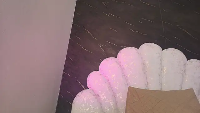 kissme luna online show from 05/06/26, 07:07