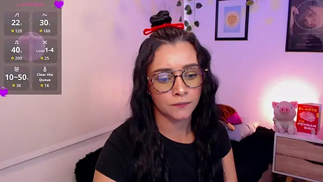 MarilynWhite  online show from 10/23/25, 10:30