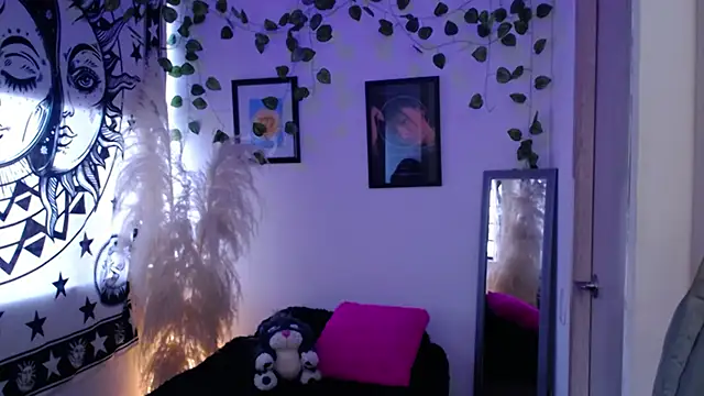 MarilynWhite  online show from 11/11/25, 03:07