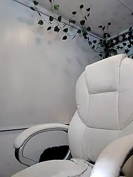 MarilynWhite  online show from 11/24/25, 02:00