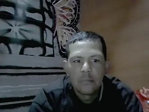 Snapshot of Effata30 chatting on 10/04/25, 01:07 Effata30 online show from 10/04/25, 01:07