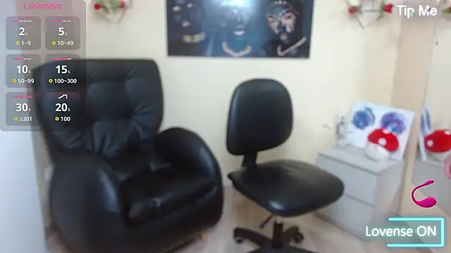 Bom BomXX online show from 11/02/25, 02:16