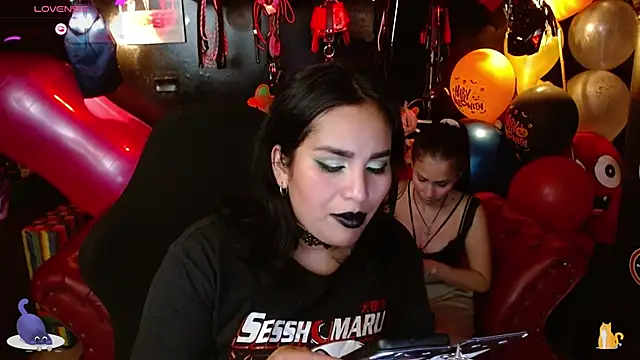 Bom BomXX online show from 11/12/25, 12:15