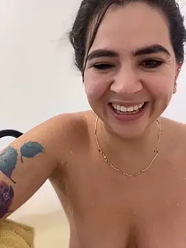 Gringo XXX Latina online show from 11/23/25, 04:00