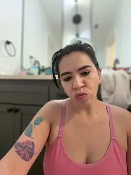 Gringo XXX Latina online show from 12/17/25, 04:56