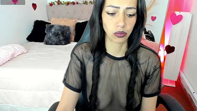 Snapshot of Mariam_Lopez__ chatting on 02/12/26, 03:06 Mariam Lopez online show from 02/12/26, 03:06