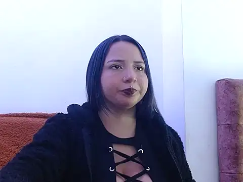 Mia2xsmith online show from 09/19/25, 03:54