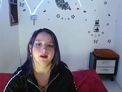 Mia2xsmith online show from 11/09/25, 07:23