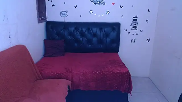 Mia2xsmith online show from 10/14/25, 03:45