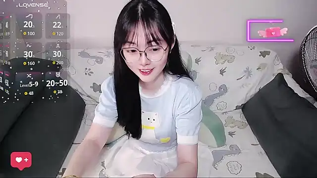 Snapshot of baby-yaya20 chatting on 05/06/26, 10:19 baby-yaya20 online show from 05/06/26, 10:19