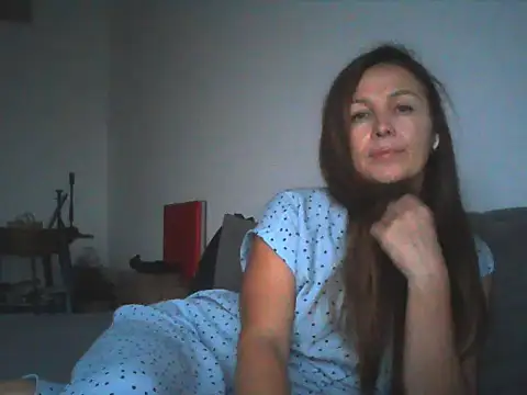 Snapshot of Avelinii chatting on 05/22/26, 02:59 Avelinii online show from 05/22/26, 02:59