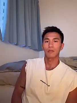 Snapshot of gooodboiii chatting on 09/16/25, 10:27 gooodboiii online show from 09/16/25, 10:27