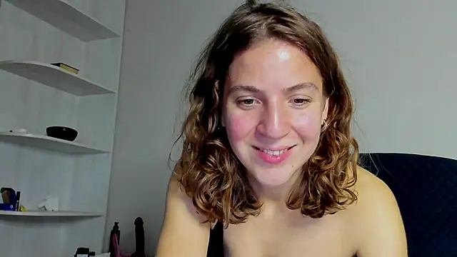 Snapshot of lost_moon chatting on 10/11/25, 05:58 lost moon online show from 10/11/25, 05:58