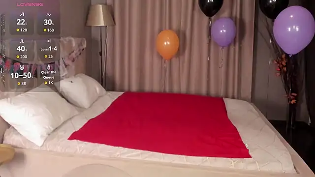 Snapshot of Tammy__Owens chatting on 10/31/25, 12:07 Tammy  Owens online show from 10/31/25, 12:07