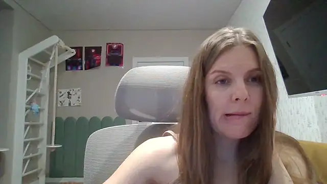Zolira online show from 06/14/26, 06:53