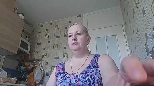 Feyrinn online show from 06/19/26, 02:50