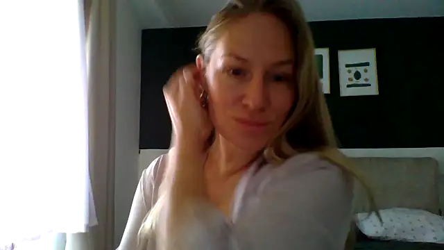 Snapshot of Krivya chatting on 07/04/26, 04:30 Krivya online show from 07/04/26, 04:30