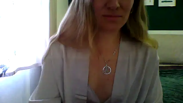 Snapshot of Krivya chatting on 07/05/26, 07:37 Krivya online show from 07/05/26, 07:37
