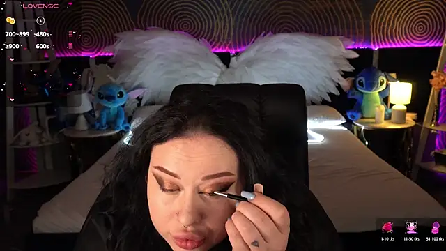 SerahMirabeli online show from 11/18/25, 08:12