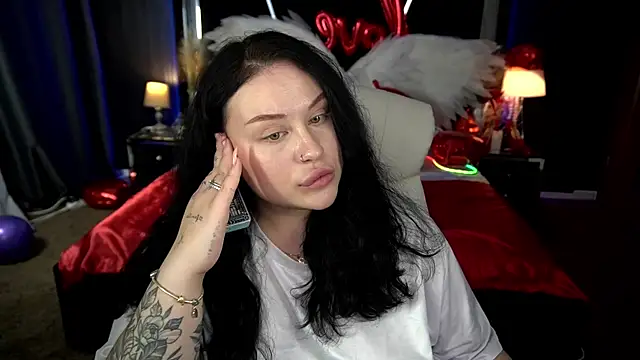 SerahMirabeli online show from 02/11/26, 08:20