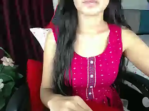 LOVE BEAUTYY online show from 10/19/25, 04:04
