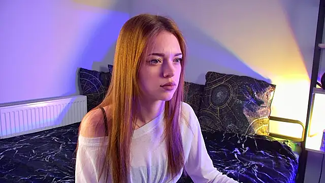 Snapshot of FlexyFox chatting on 10/24/25, 06:56 FlexyFox online show from 10/24/25, 06:56