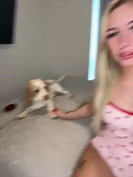 SexySaraxxoo online show from 04/17/26, 09:56