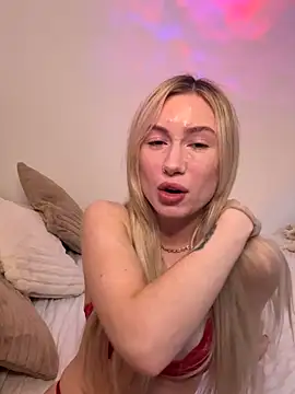 Snapshot of SexySaraxxoo chatting on 11/08/25, 11:14 SexySaraxxoo online show from 11/08/25, 11:14