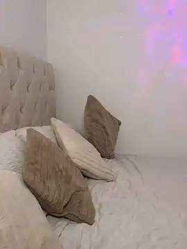 Snapshot of SexySaraxxoo chatting on 11/07/25, 01:10 SexySaraxxoo online show from 11/07/25, 01:10