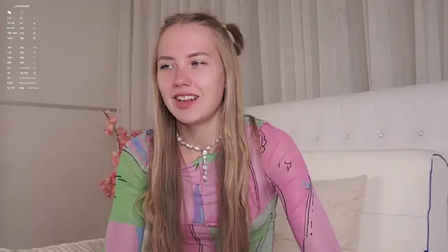 AlbaMesick online show from 09/24/25, 11:39