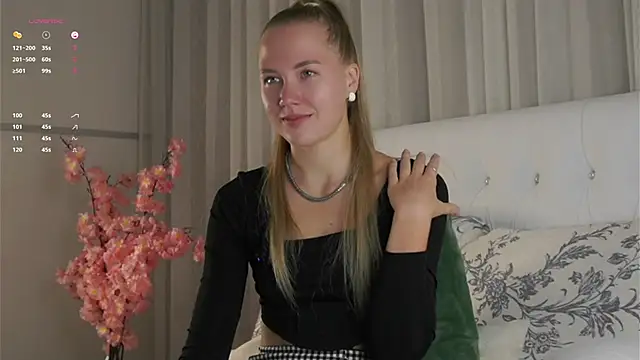 AlbaMesick online show from 09/19/25, 12:09