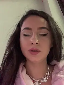 SunnyDane online show from 10/29/25, 03:11