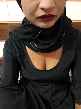 Itz Mayra  online show from 11/06/25, 06:50