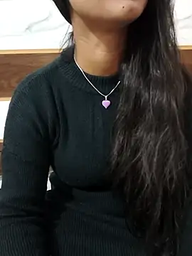 Itz Mayra  online show from 11/11/25, 05:13