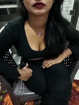 Itz Mayra  online show from 11/13/25, 07:40