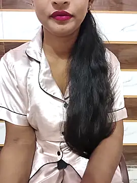 Itz Mayra  online show from 10/25/25, 08:02