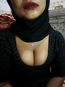 Itz Mayra  online show from 11/26/25, 09:04