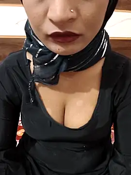 Itz Mayra  online show from 10/19/25, 06:16