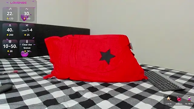 lannaah  online show from 11/05/25, 05:05