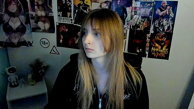 NeyliDream online show from 10/13/25, 12:18