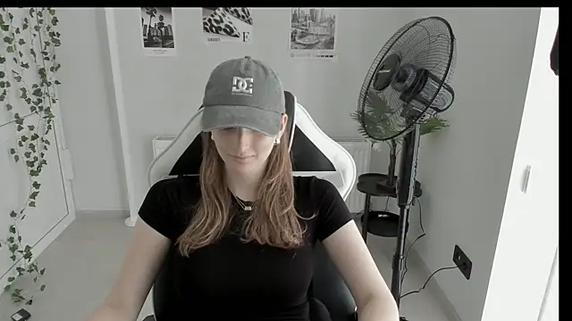 NeyliDream online show from 06/11/26, 10:01