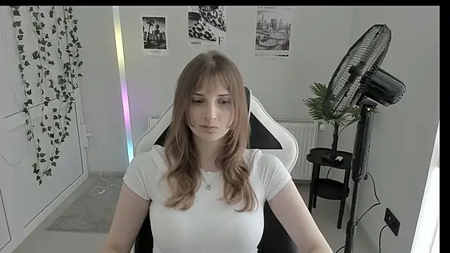 Snapshot of NeyliDream chatting on 06/06/26, 12:21 NeyliDream online show from 06/06/26, 12:21