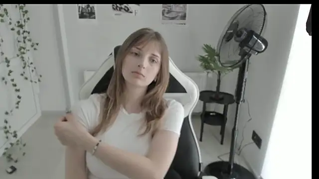 NeyliDream online show from 06/12/26, 10:13