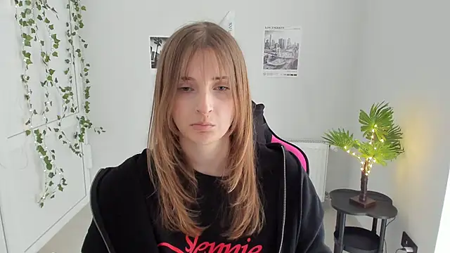 NeyliDream online show from 04/18/26, 01:13