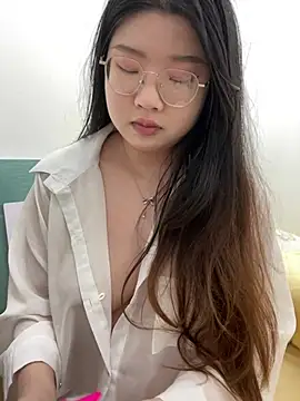 xxwang20 online show from 03/24/26, 02:39