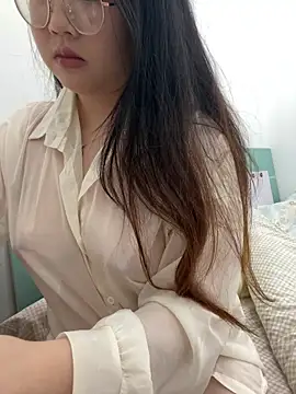 xxwang20 online show from 04/15/26, 05:39