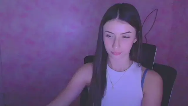Snapshot of AlisaBubbles chatting on 10/12/25, 12:39 AlisaBubbles online show from 10/12/25, 12:39