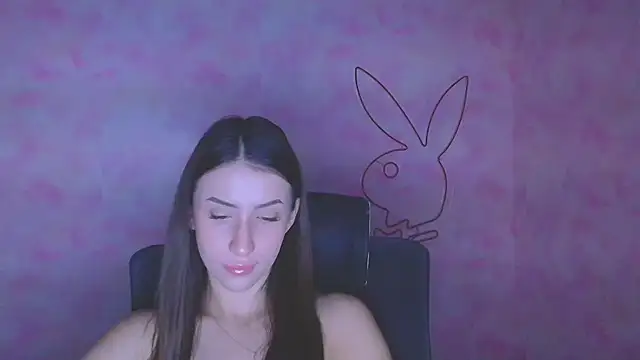 Snapshot of AlisaBubbles chatting on 09/25/25, 05:24 AlisaBubbles online show from 09/25/25, 05:24