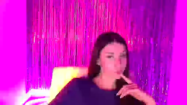 Snapshot of AlisaBubbles chatting on 09/29/25, 11:38 AlisaBubbles online show from 09/29/25, 11:38